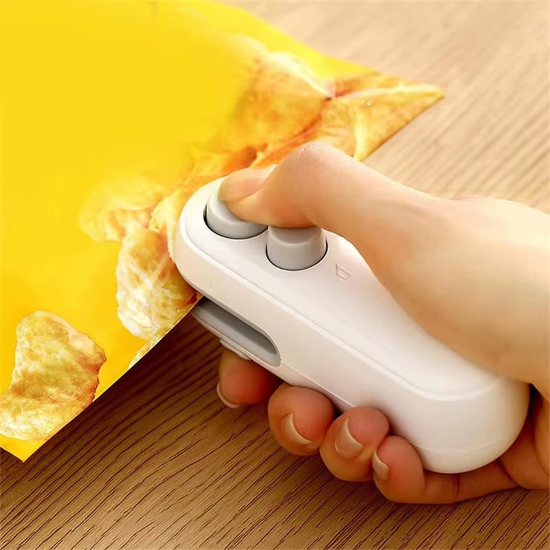 Portable Mini Hot Sealer - Rechargeable Vacuum Sealing Machine for Snacks & Home Use - 1-8PCS Kitchen Tool Set